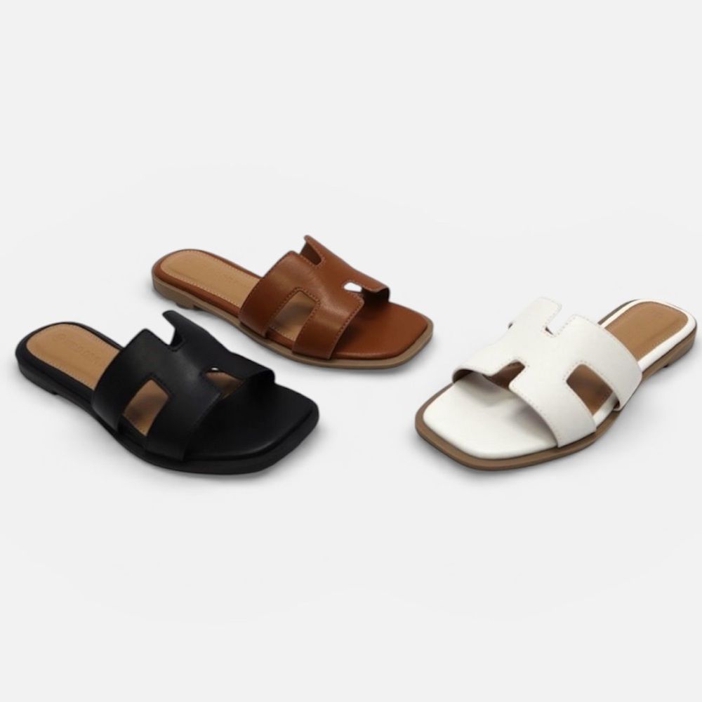 Elegant Black Slide Sandals - Picture 5 of 5